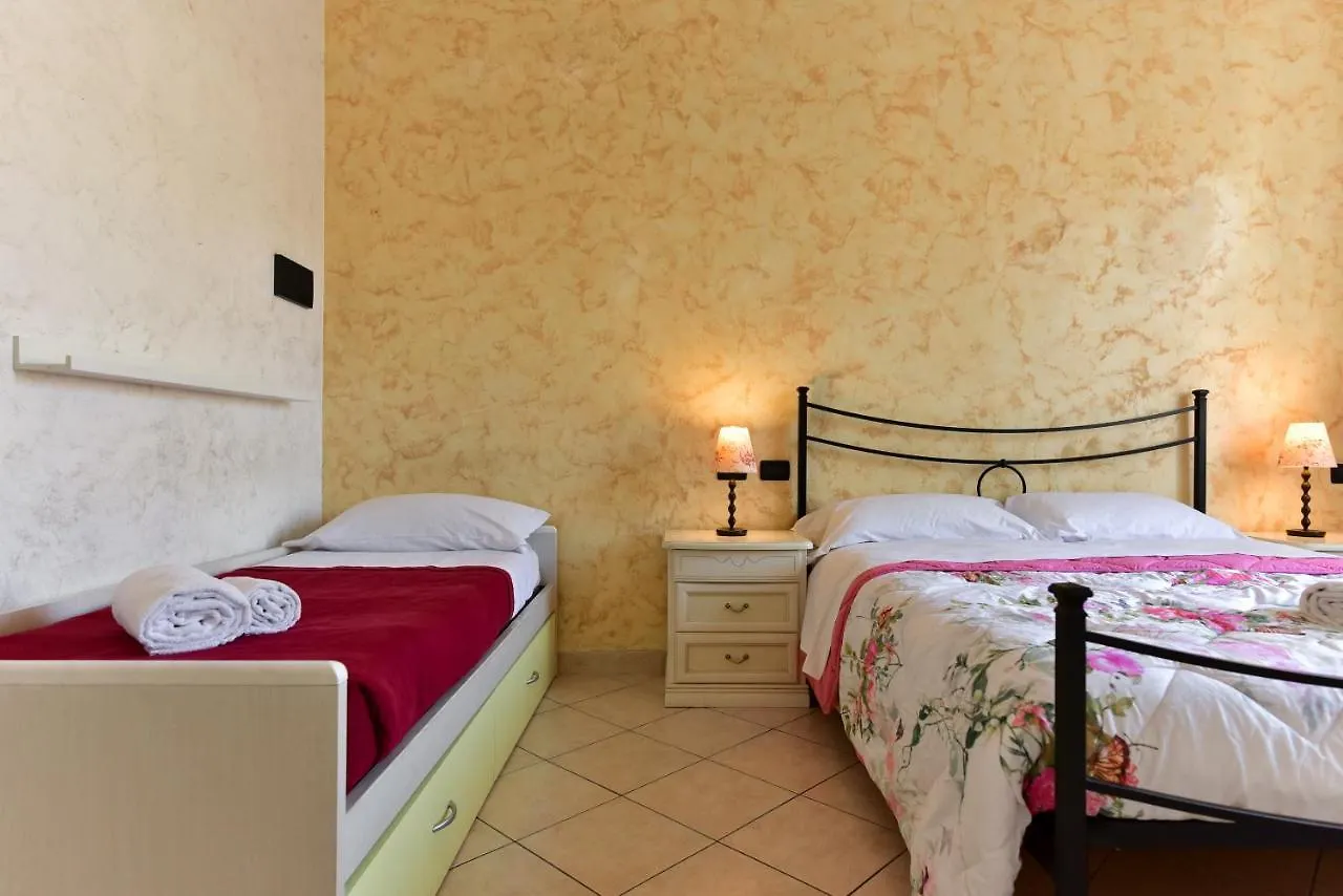 Classic Apartment In Re Di Roma Near The Metro 0*, Rome Italy